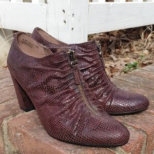 Aerosoles Fortunante Brown Snake Shootie Size 8.5